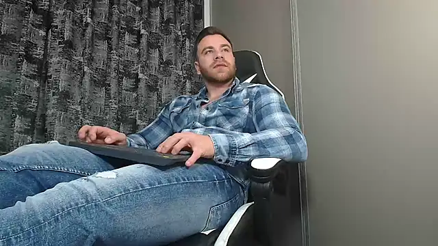 Thori92 online show from February 17, 9:10 pm