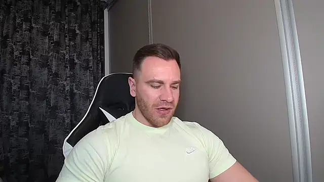 Thori92 online show from March 30, 4:08 pm