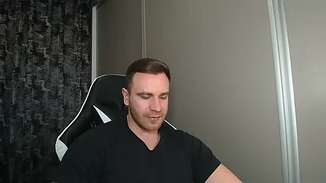 Thori92 online show from April 8, 5:47 pm