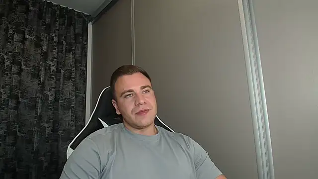 Thori92 online show from September 20, 5:18 pm