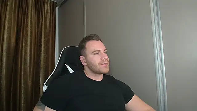 Thori92 online show from December 13, 8:04 pm