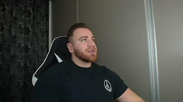 Thori92 online show from January 18, 3:37 pm