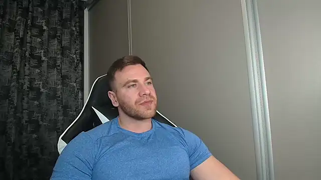 Thori92 online show from March 18, 5:25 pm