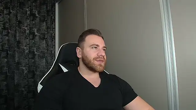 Thori92 online show from January 10, 2:45 pm