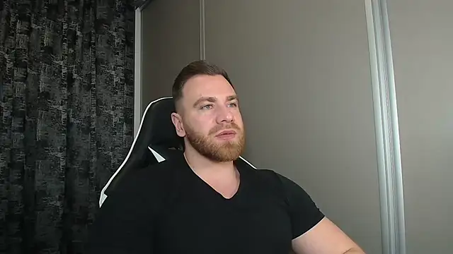 Thori92 online show from February 1, 6:06 pm