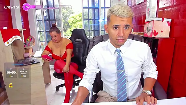 Snapshot of IreneAndGeorge chatting on December 13, 1:22 pm IreneAndGeorge online show from December 13, 1:22 pm