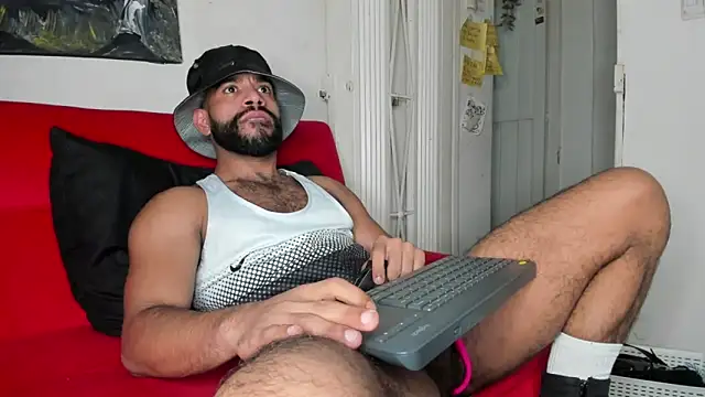 sweatyhairypig23 online show from February 2, 4:22 am