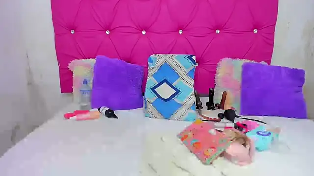 VivianPorto online show from December 18, 3:05 pm