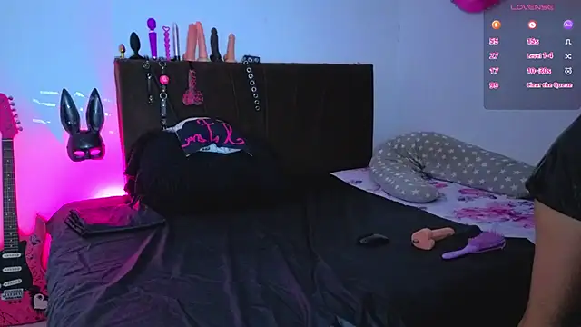 I am kim online show from March 13, 1:10 am