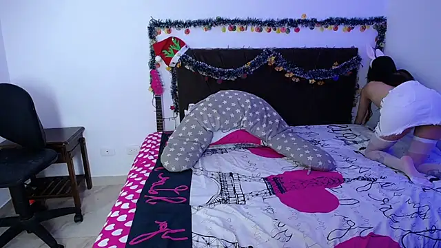 I am kim online show from November 25, 12:55 am