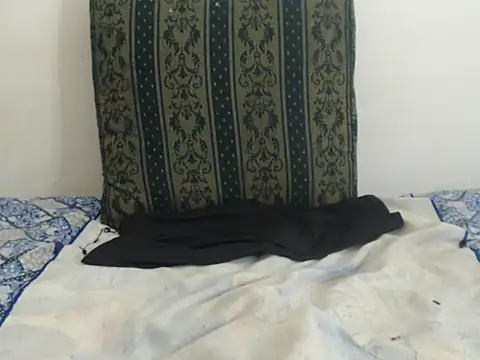 jeancarloscum12 online show from November 10, 9:31 pm