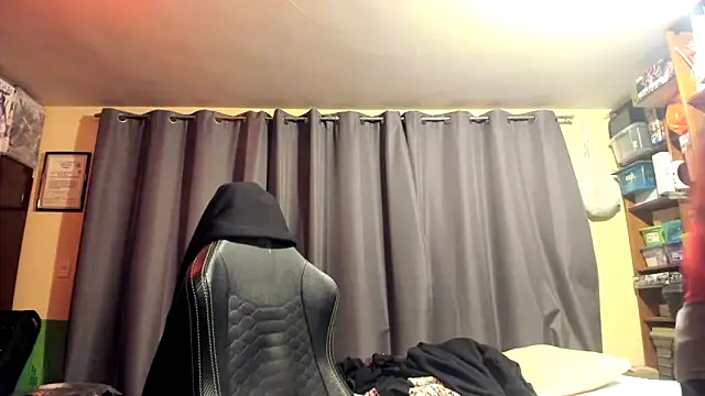 VonDoomdelToro online show from October 5, 8:05 am