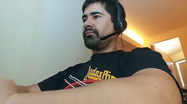 VonDoomdelToro online show from February 13, 6:26 pm