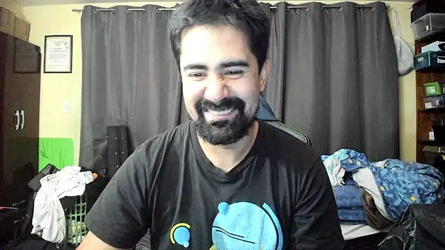 VonDoomdelToro online show from December 6, 5:14 am