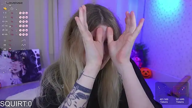 Snapshot of _aleksa_ chatting on October 14, 6:14 am aleksa online show from October 14, 6:14 am