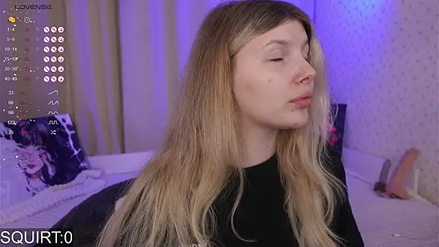 Snapshot of _aleksa_ chatting on November 15, 5:44 am aleksa online show from November 15, 5:44 am