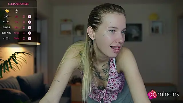 melanielwithu online show from October 20, 11:00 am