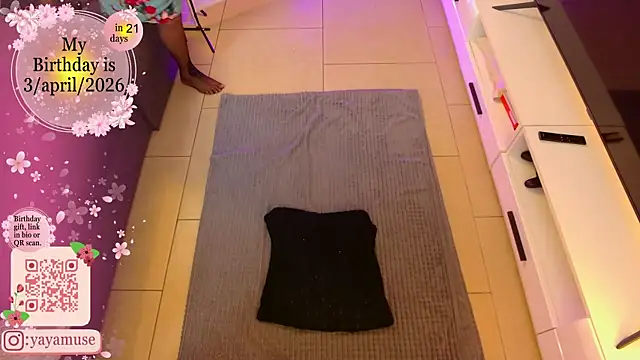 Therainqueen online show from March 13, 9:58 am