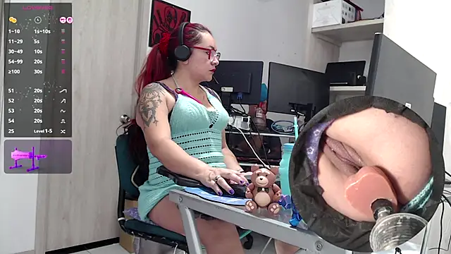 Snapshot of kyobiker chatting on November 25, 2:17 pm kyobiker online show from November 25, 2:17 pm