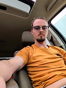 Snapshot of Jewettbug chatting on March 31, 7:49 pm Jewettbug online show from March 31, 7:49 pm