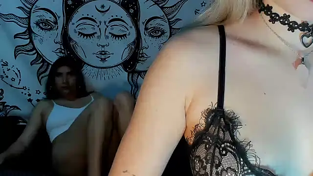 Snapshot of Abby_Scott01 chatting on March 21, 1:02 am Abby Scott01 online show from March 21, 1:02 am