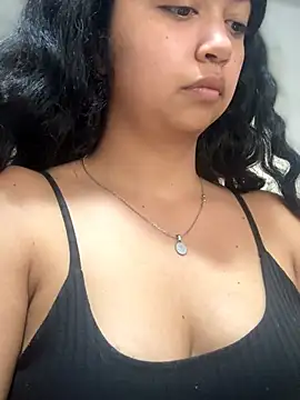 Peach Girll online show from June 16, 6:30 pm