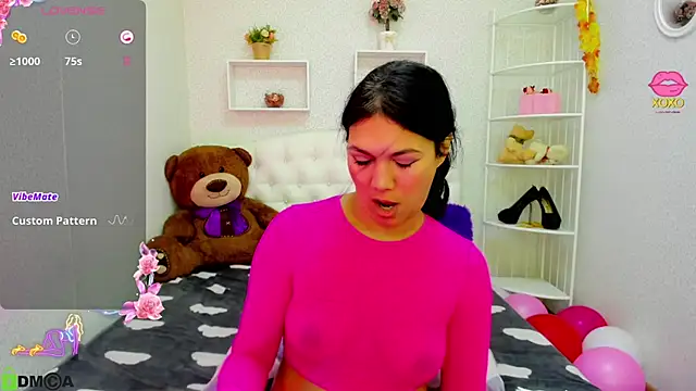 Mollywell online show from March 1, 7:30 am