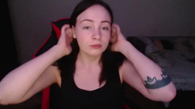 Snapshot of Laralianna chatting on November 11, 8:36 pm Laralianna online show from November 11, 8:36 pm