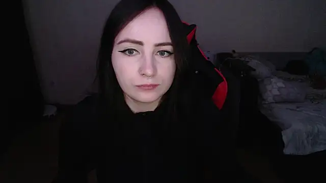 Snapshot of Laralianna chatting on October 31, 3:41 pm Laralianna online show from October 31, 3:41 pm