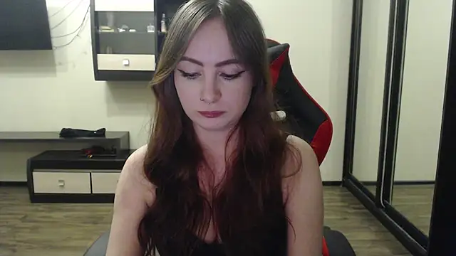 Snapshot of Laralianna chatting on February 17, 9:43 pm Laralianna online show from February 17, 9:43 pm