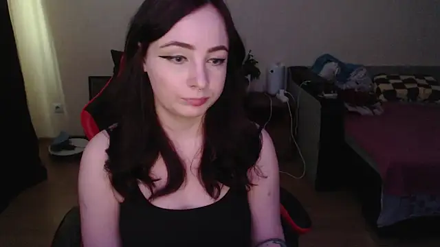 Laralianna online show from March 19, 9:31 am