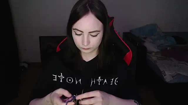 Snapshot of Laralianna chatting on December 16, 7:07 pm Laralianna online show from December 16, 7:07 pm