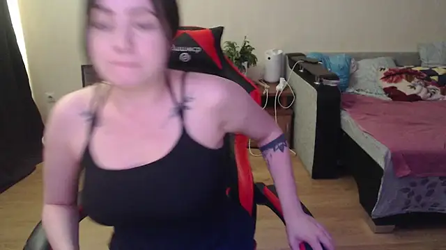 Laralianna online show from March 20, 1:23 pm