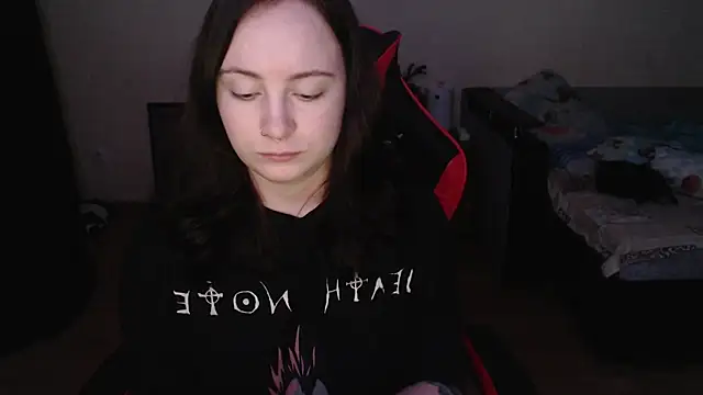 Snapshot of Laralianna chatting on December 15, 6:14 pm Laralianna online show from December 15, 6:14 pm