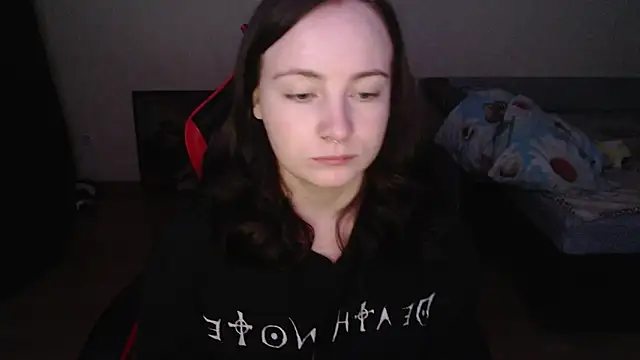 Snapshot of Laralianna chatting on December 14, 3:50 pm Laralianna online show from December 14, 3:50 pm