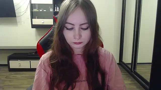 Snapshot of Laralianna chatting on February 22, 4:51 pm Laralianna online show from February 22, 4:51 pm