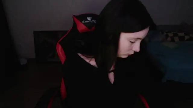 Laralianna online show from March 4, 4:31 am