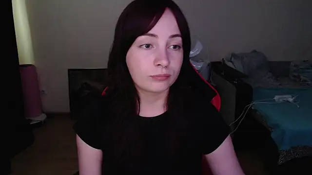 Snapshot of Laralianna chatting on July 2, 12:33 pm Laralianna online show from July 2, 12:33 pm