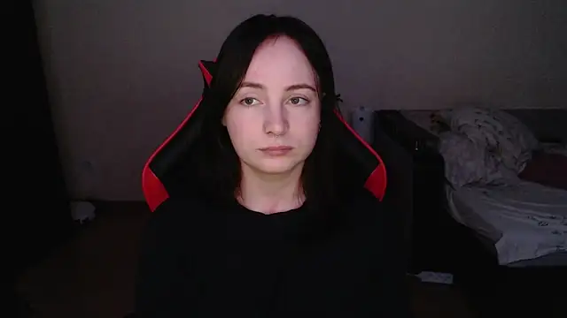 Snapshot of Laralianna chatting on November 8, 8:45 pm Laralianna online show from November 8, 8:45 pm