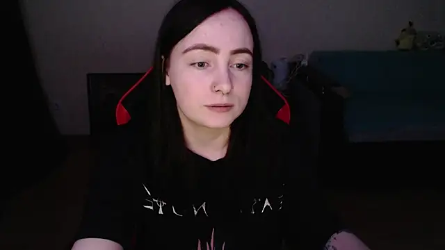 Laralianna online show from February 13, 5:35 pm