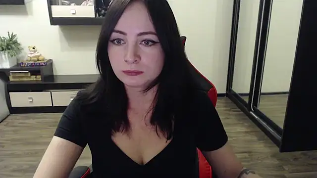 Snapshot of Laralianna chatting on October 11, 5:03 pm Laralianna online show from October 11, 5:03 pm