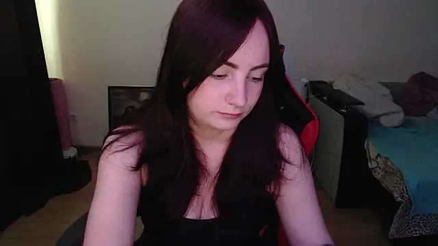 Snapshot of Laralianna chatting on June 29, 7:59 am Laralianna online show from June 29, 7:59 am