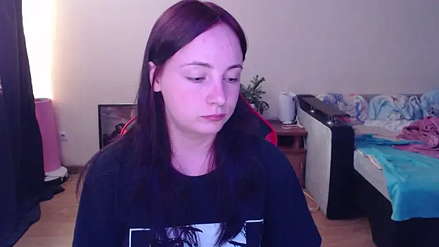 Snapshot of Laralianna chatting on June 27, 4:57 pm Laralianna online show from June 27, 4:57 pm