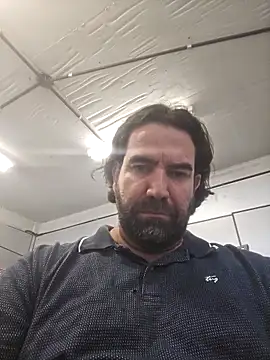 MysterBearMG online show from December 4, 3:33 pm