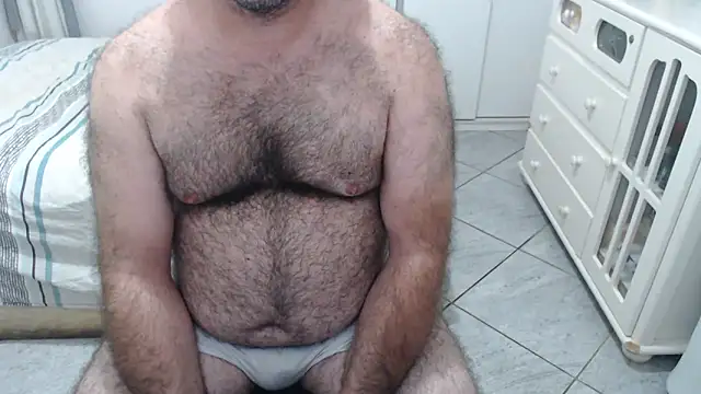 MysterBearMG online show from April 13, 2:04 am