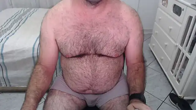 MysterBearMG online show from March 5, 10:05 pm