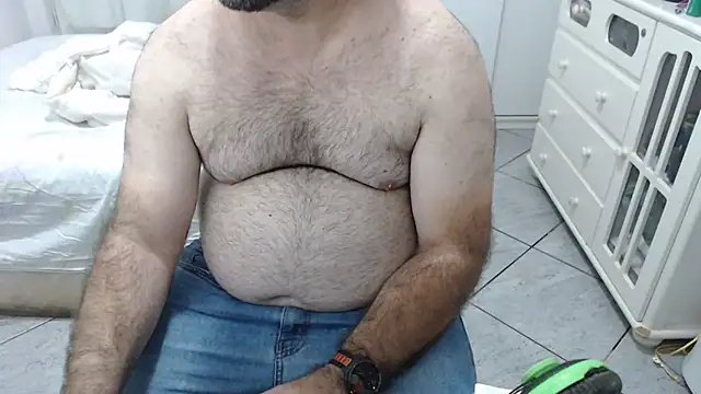 MysterBearMG online show from October 30, 9:33 pm