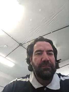 Snapshot of MysterBearMG chatting on February 10, 3:44 pm MysterBearMG online show from February 10, 3:44 pm