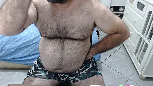 MysterBearMG online show from December 18, 2:05 am