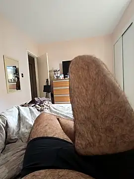 MysterBearMG online show from December 1, 5:25 pm